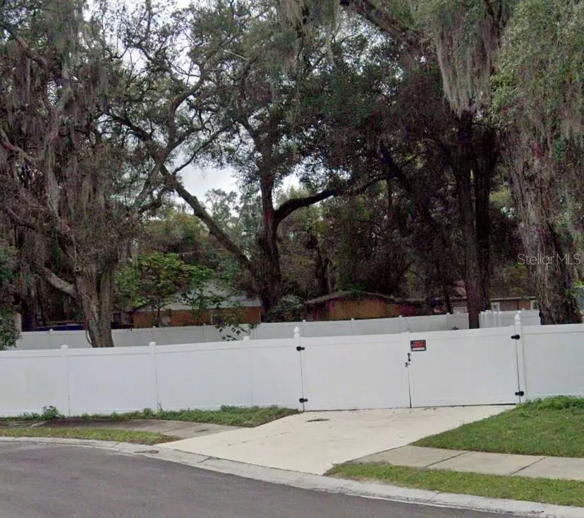 Tampa, FL 33610,1911 E MCBERRY ST