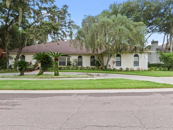 1423 HOLLEMAN DR, Valrico, FL 33596