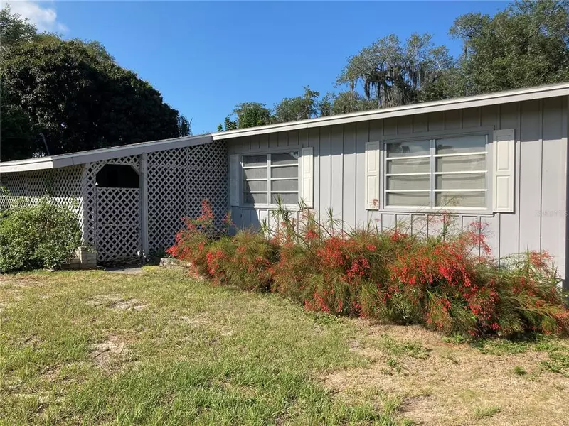 709 LAKE BLUE DR, Lake Placid, FL 33852