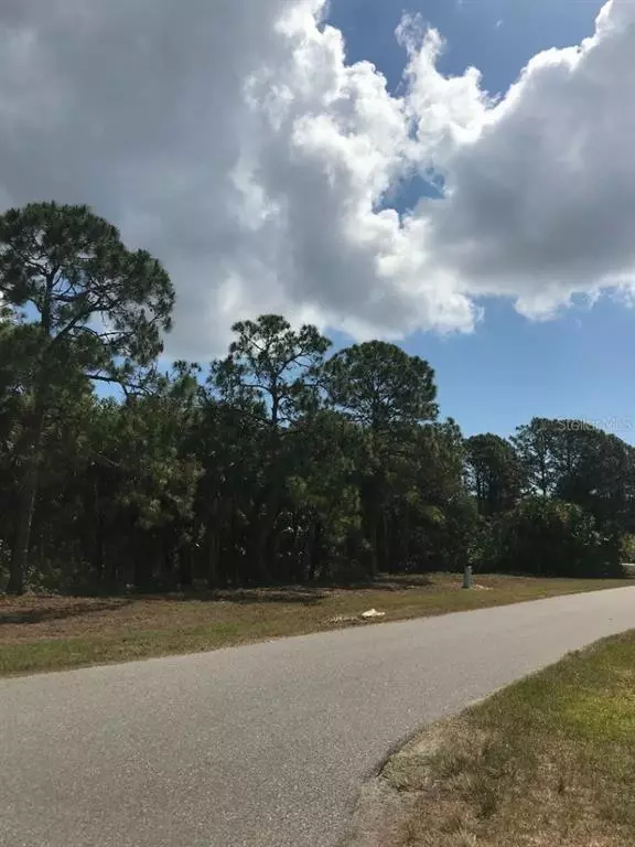 Rotonda West, FL 33947,124 AUSTRALIAN DR