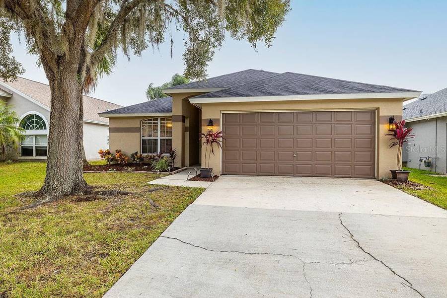 29234 YARROW DR, Wesley Chapel, FL 33543