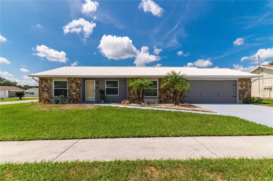 38628 CAMDEN AVE, Zephyrhills, FL 33540