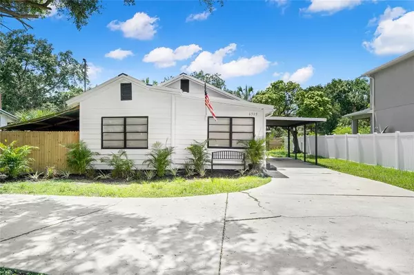 Tampa, FL 33611,6305 S MACDILL AVE
