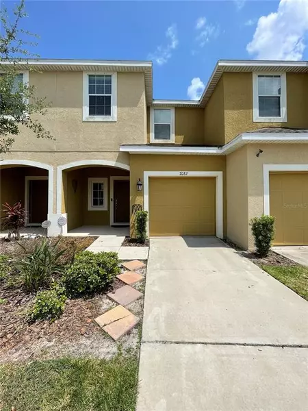 7082 WOODCHASE GLEN DR, Riverview, FL 33578