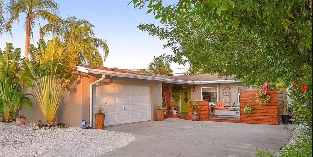 305 160TH TER, Redington Beach, FL 33708