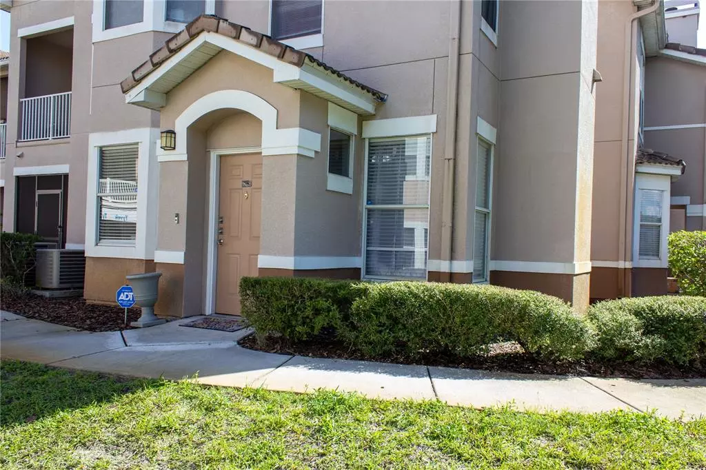 Tampa, FL 33647,18078 VILLA CREEK DR #18078