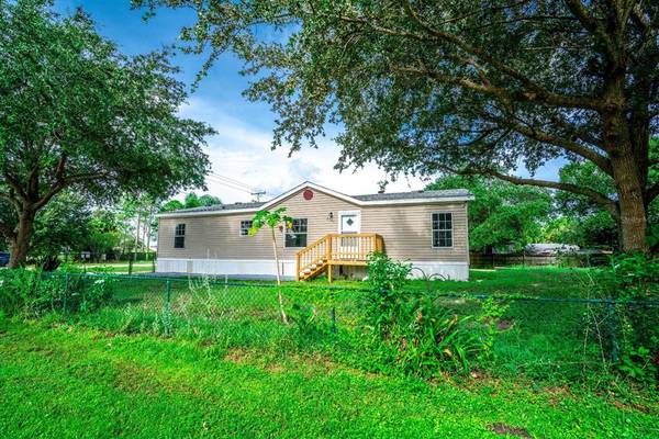 3701 GARON AVE, Ruskin, FL 33570