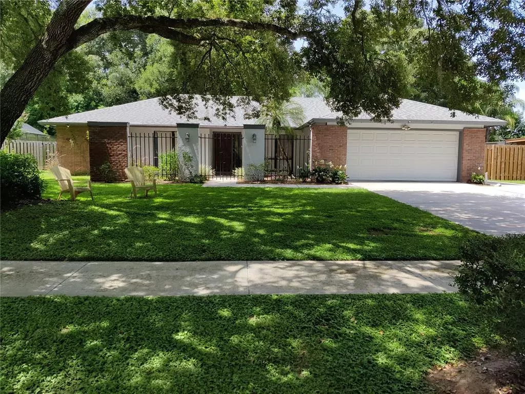 Seffner, FL 33584,110 HALTON CIR