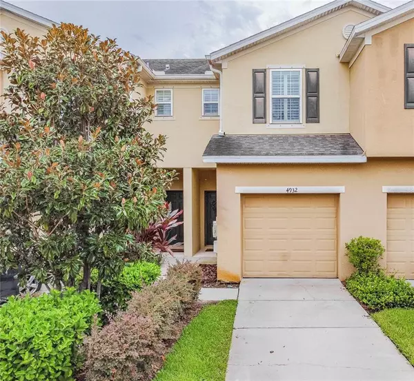 4932 WHITE SANDERLING, Tampa, FL 33619