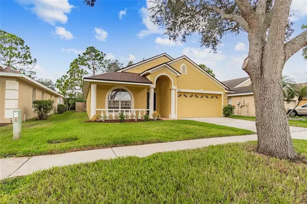 19308 GARDEN QUILT CIR, Lutz, FL 33558