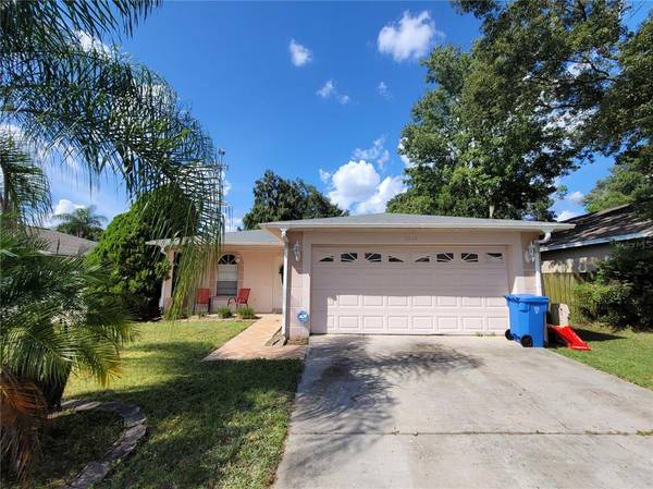 2210 RIDGEMORE DR, Valrico, FL 33594