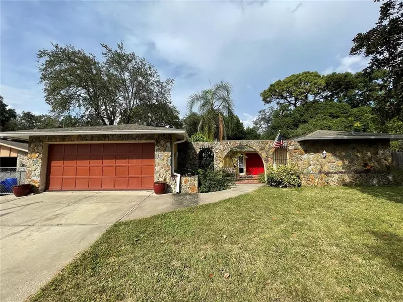 7601 LAUREL OAK CT, Port Richey, FL 34668