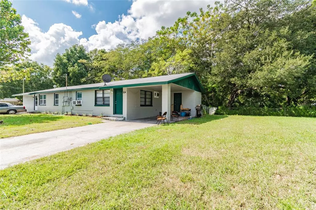 Ruskin, FL 33570,202 8TH ST NE