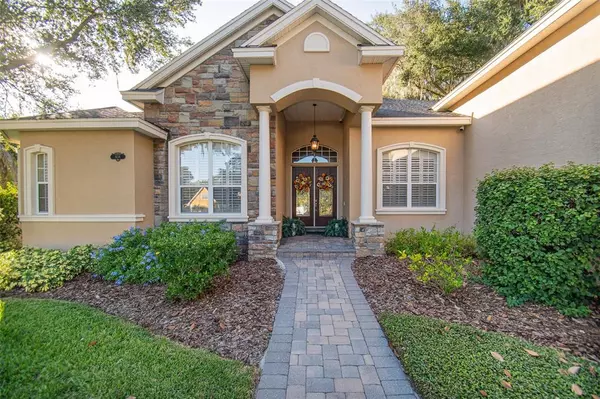 Lakeland, FL 33813,634 CRESCENT HILLS WAY