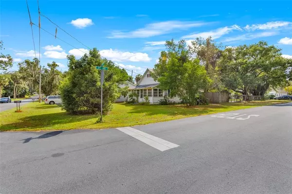 Zephyrhills, FL 33542,5455 9TH ST