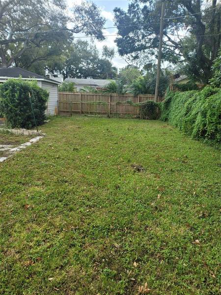 3616 W AZEELE ST, Tampa, FL 33609