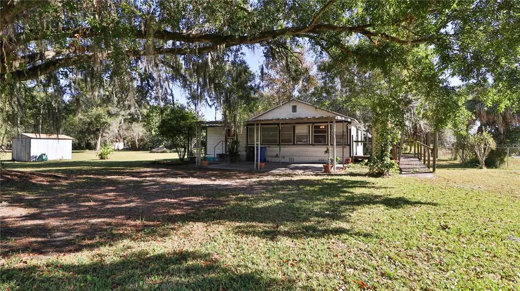 7806 SYMMES RD, Gibsonton, FL 33534