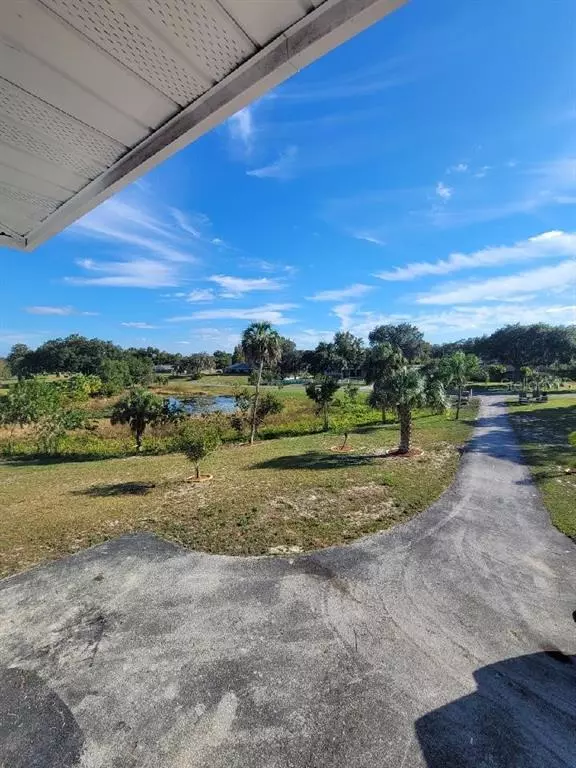 Lake Wales, FL 33898,8837 OAKWOOD DR