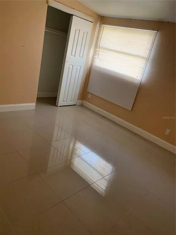 Tampa, FL 33619,1827 CADILLAC CIR