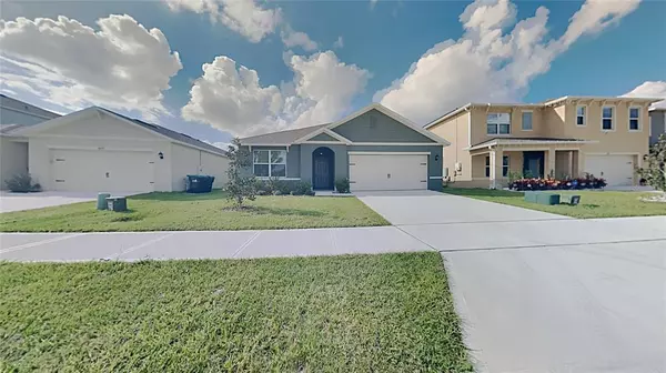 3905 CRIMSON CLOVER DR, Mount Dora, FL 32757