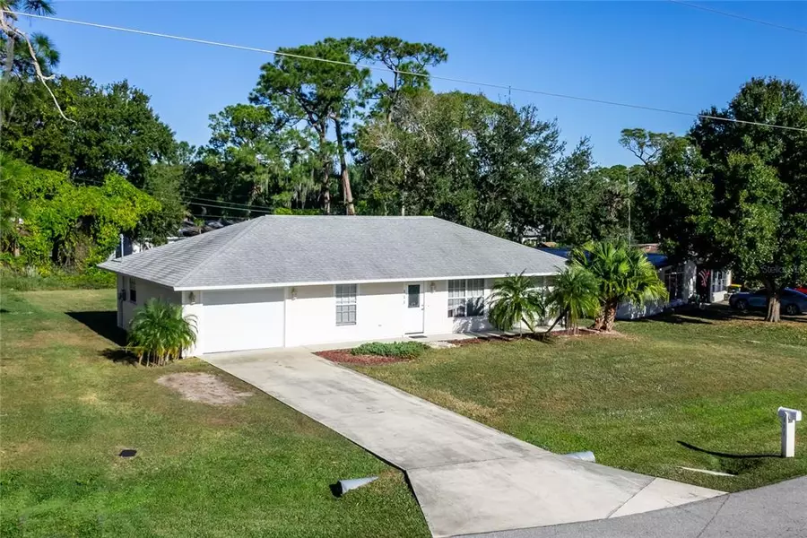 111 SPRING GARDEN RD, Sebring, FL 33870