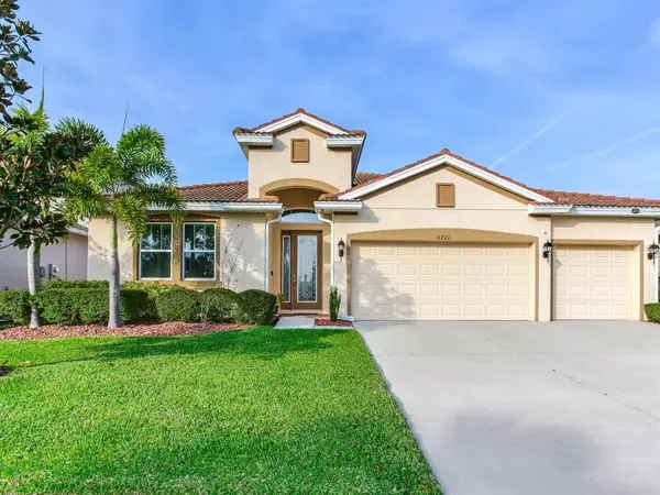 6721 RIVERSIDE BLUFFS DR, Riverview, FL 33578