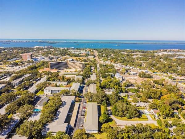 200 GLENNES LN #201, Dunedin, FL 34698