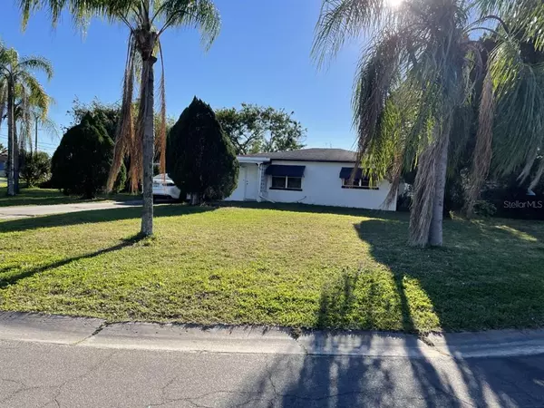 500 FLAME TREE DR, Apollo Beach, FL 33572