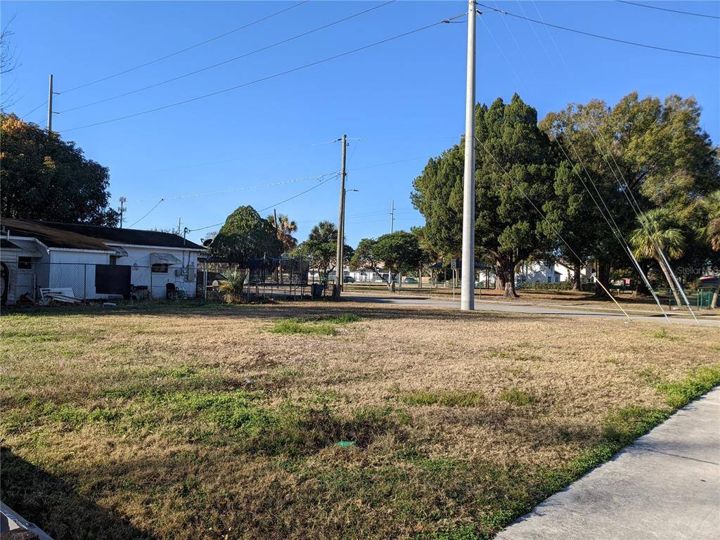 701 E LAURA ST, Plant City, FL 33563