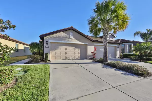 5445 SUNSET FALLS DR, Apollo Beach, FL 33572