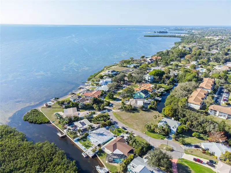 S FLORIDA AVE, Tarpon Springs, FL 34689