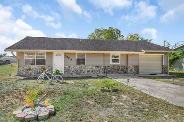 1309 DENISE AVE,  Sebring,  FL 33870