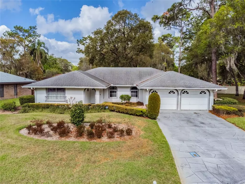 Plant City, FL 33563,1907 POPLAR CT
