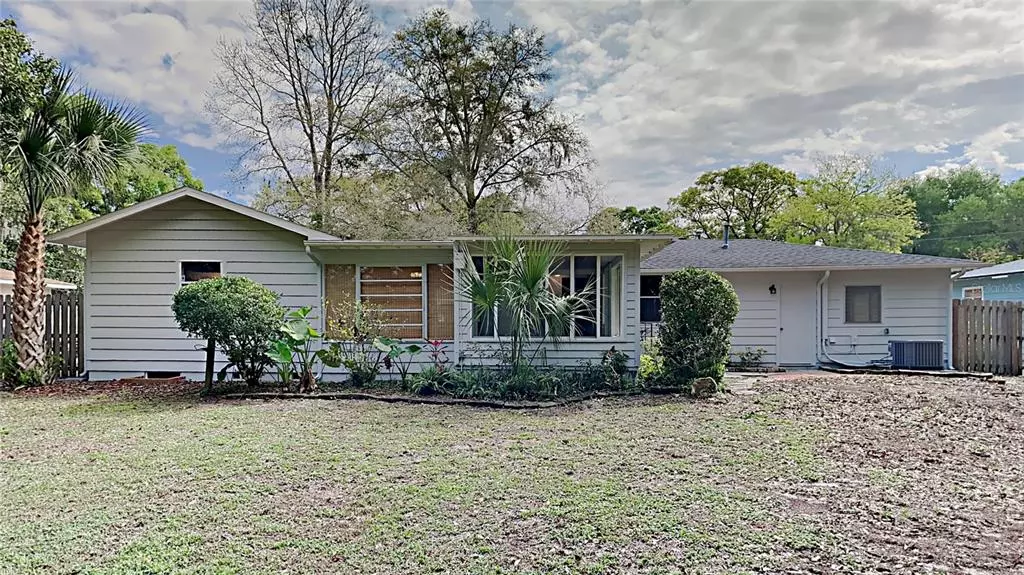 1219 CRESTVIEW DR, Mount Dora, FL 32757