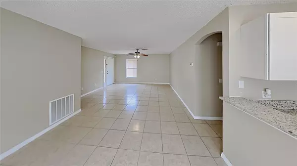 Kissimmee, FL 34744,182 OWENSHIRE CIR