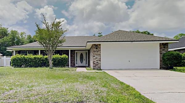 27 LYNDENHURST LN, Palm Coast, FL 32137