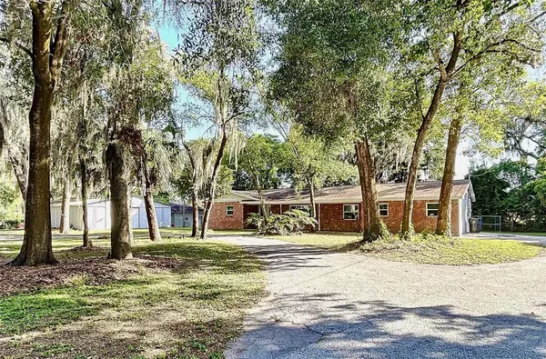 2525 LITHIA PINECREST RD, Valrico, FL 33596