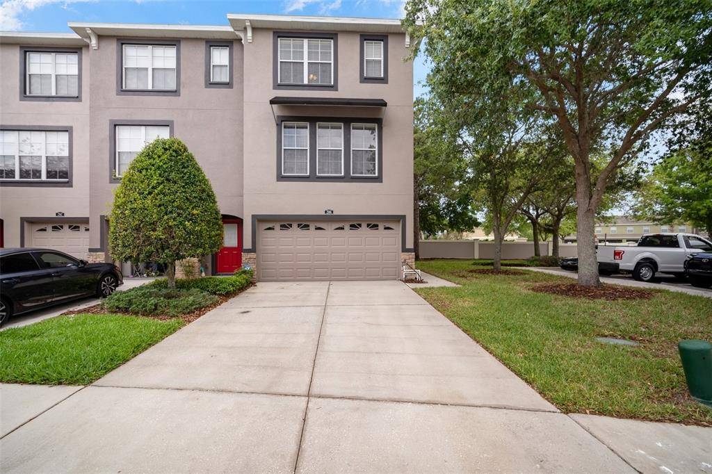 2566 MIDDLETON GROVE DR, Brandon, FL 33511