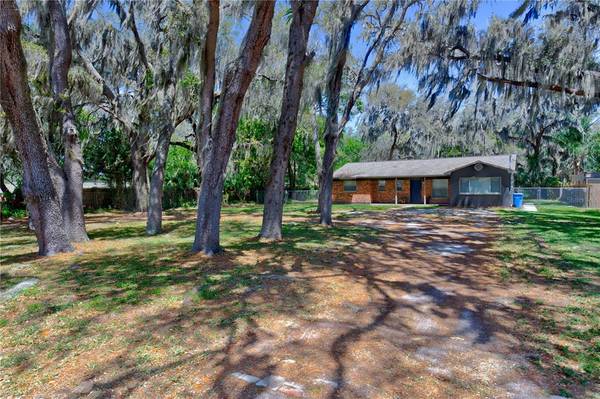 202 LARSON AVE, Brandon, FL 33510