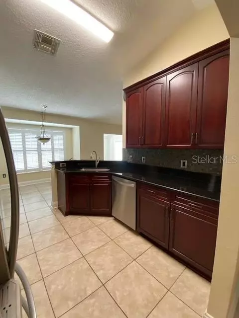 Brandon, FL 33510,803 GREENBELT CIR