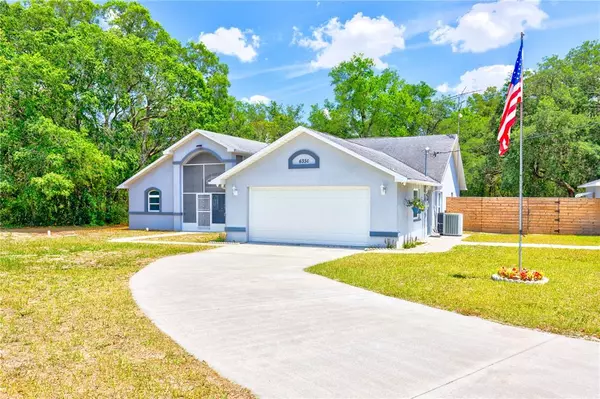 6350 EMERALD DR, Dade City, FL 33523