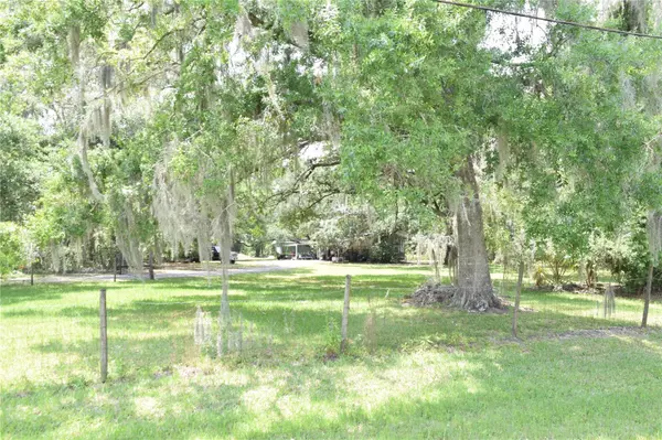 Seffner, FL 33584,4310 CASTLEWOOD RD