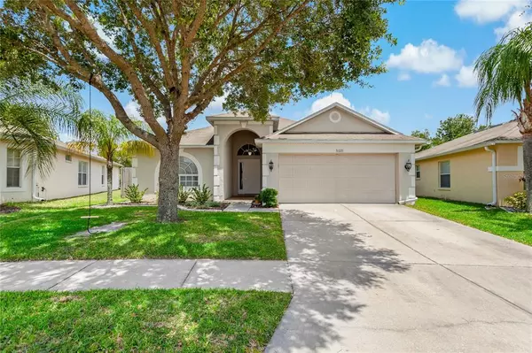 31221 WHINSENTON DR, Wesley Chapel, FL 33543