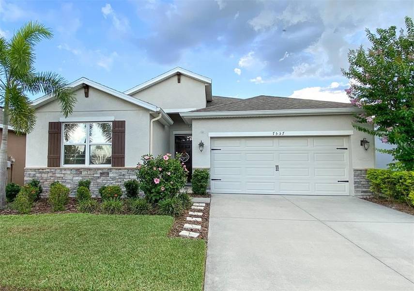 7557 LANTERN PARK AVE, Apollo Beach, FL 33572