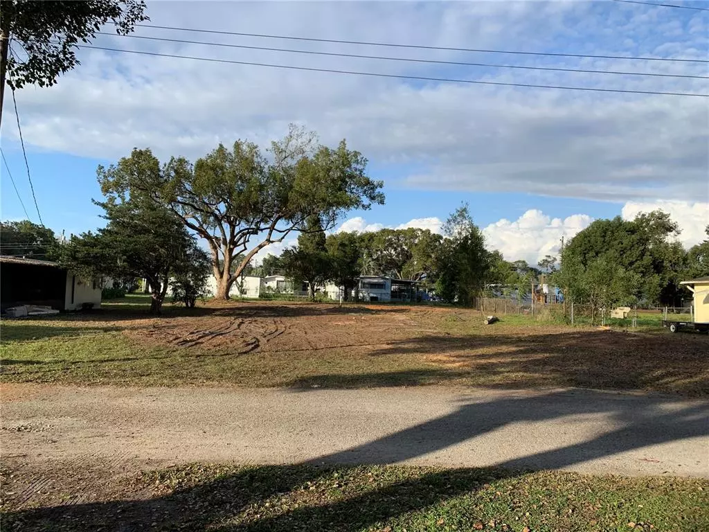 Zephyrhills, FL 33541,37413 LUPINE DR