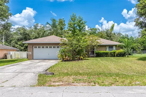 8000 GLENRIDGE LOOP W, Lakeland, FL 33809