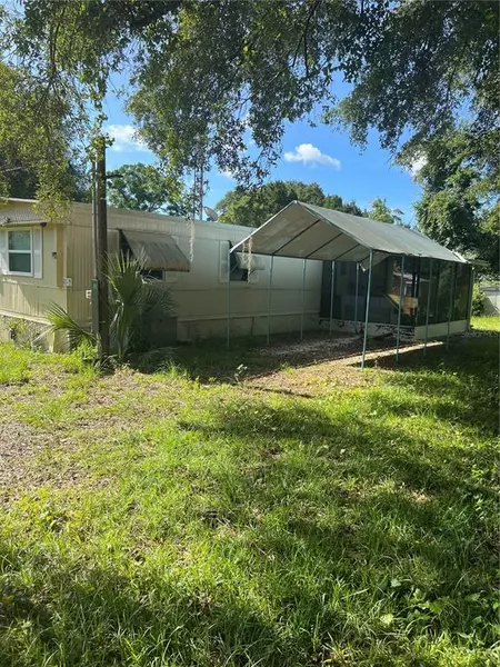 10390 SE 130TH PL, Ocklawaha, FL 32179