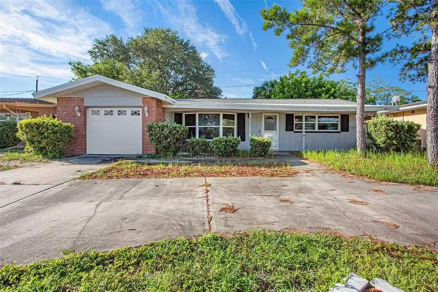 2121 GREENBRIAR BLVD, Clearwater, FL 33763