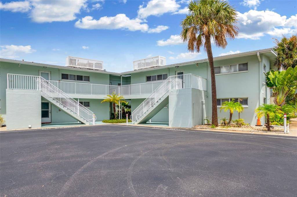 2566 GARY CIR #11, Dunedin, FL 34698