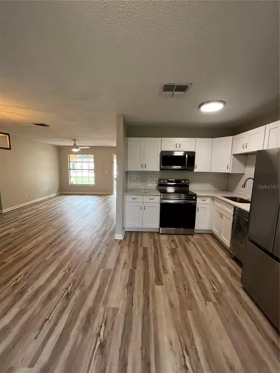 Seminole, FL 33777,9975 84TH ST